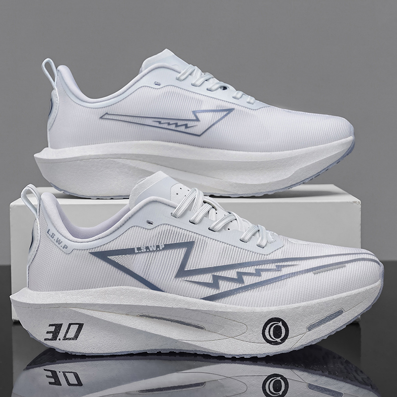 メンズマラソンランニングシューズ カーボンプレート搭載 スポ - Running Shoe Carbon のレビューと価格