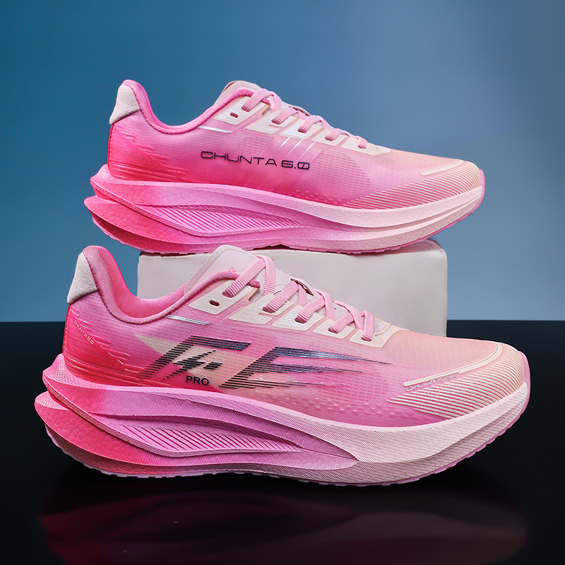 ランニングシューズ オリジナルマン カーボンプレート マラソ - Running Gear Ladies のレビューと価格
