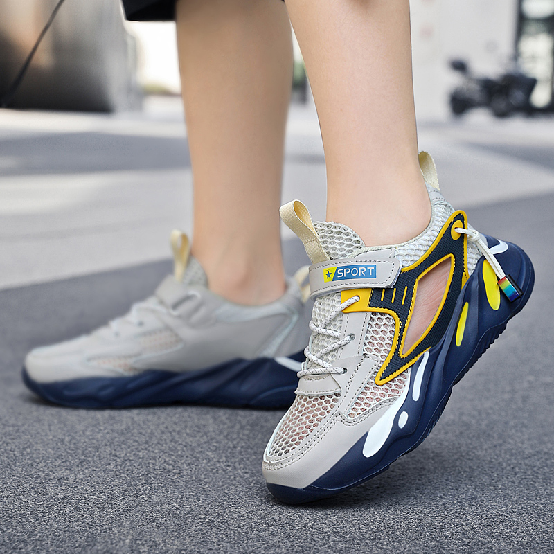 子供用のくり抜かれた通気性のあるサマースニーカー,カジュアル - Running Gear For Beginners のレビューと価格